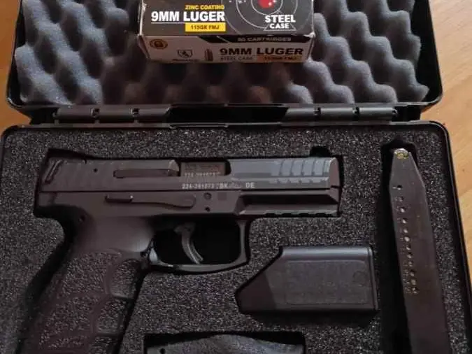 New HK VP9 9mm w/ Tritium Night Sights, Case & Ammo - photo 3
