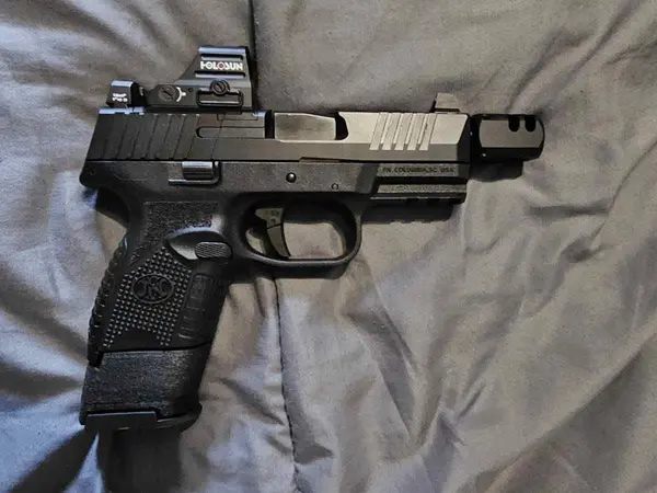 FN 509C Tactical w/ Holosun, 4 Mags & Apex Trigger — WTT