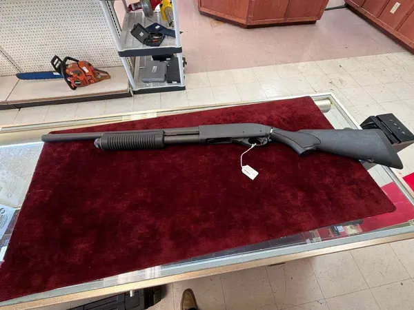 Remington 870 12 Gauge Pump Shotgun — Great Condition